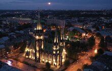 Фото 1: ЛКП «Львівсвітло» підсвітило ще низку храмів у місті