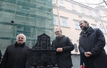 Фото 7: Для незрячих людей стала доступною ще одна пам’ятка: тепер побачити на дотик можна Гарнізонний храм св.апп. Петра й Павла