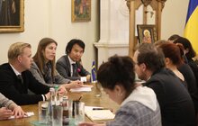 Фото 5: Мер Львова обговорив з представниками Швеції ключові гуманітарні потреби міста
