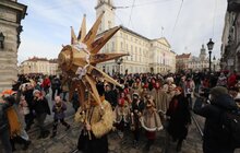 Фото 20: У Львові встановили головного Дідуха міста