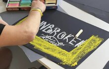 Фото 9: Терапія мистецтвом: пацієнти центру НЕЗЛАМНІ малюють, аби здолати стрес