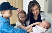 Фото 3: Здійснилась мрія: після кесаревого розтину 42-річна жінка у Львові третю дитину народила сама