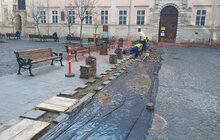 Фото 3: У центрі міста підприємець прокладатиме електрокабель та долучиться до фінансування ремонту тротуару на вулиці Театральній