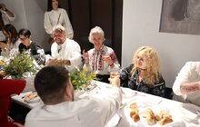 Фото 2: У Львові влаштували спільний сніданок із захисниками
