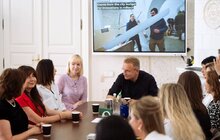 Фото 2: Міський голова Львова зустрівся з представницями Української Платформи «Жінки в бізнесі»