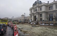 Фото 2: Реконструкція пл. Двірцевої: розпочалися роботи із заміни колектора на території біля автовокзалу