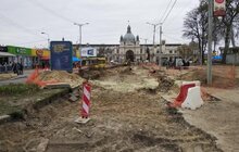 Фото 13: Реконструкція пл. Двірцевої: роботи з прокладання головного водогону завершили