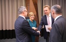 Фото 1: «Цей проект максимально сприятиме тому, щоб жінки активніше займалися підприємницькою діяльністю», — Андрій Садовий про програму «Women in business»