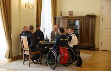 Фото 8: Мер Львова зустрівся з паралімпійським чемпіоном та призерами Ігор Нескорених