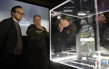 Фото 10: В Арсеналі відкрилась виставка творів мистецтва, створених із бронеплит (фоторепортаж)