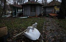 Фото 13: Понад 10 років без дозволів: на вулиці Коновальця демонтовують незаконні споруди