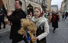 Фото 19: У Львові встановили чотирьохметрового різдвяного дідуха