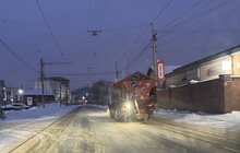 Фото 11: Львів очищають від снігу: вночі працювало 87 прибиральних машин, зранку задіяли ще 12 рейдерів і 63 мотощітки