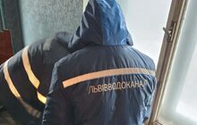 Фото 26: Мер Києва подякував львівським комунальникам, котрі більше місяця ліквідовували наслідки обстрілів у столиці (відео)