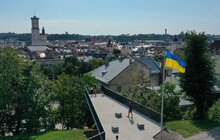 Фото 2: У День вшанування пам’яті захисників України у Львові урочисто підняли Державний Прапор на Меморіалі пам`яті Героїв Небесної Сотні