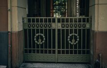 Фото 2: Бюро спадщини допомогло відреставрувати «оливкову» браму на вулиці Личаківській