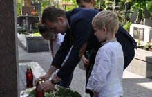 Фото 3: Міський голова Львова вшанував пам'ять жертв Другої світової війни