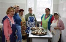 Фото 10: Помилися, поїли, отримали одяг і допомогу: місто знову організувало масштабний захід для безхатьків