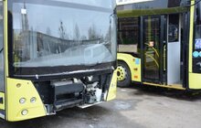 Фото 6: ЛК «АТП-1» отримало перших 5 Електронів: загалом підприємство вже отримало 83 великих низькопідлогових автобусів