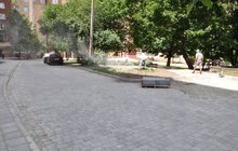 Фото 4: Планові ремонтні роботи внутрішніх дворів та хідників на Сихові тривають