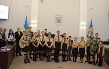 Фото 27: Пластуни передали міському голові Львова Вифлеємський вогонь миру