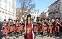 Фото 19: У центрі Львова урочисто заспівали Гімн України