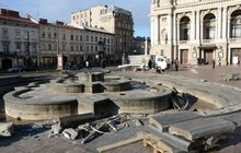Фото 4: На площі перед Оперним театром облаштують сухий фонтан: розпочалися роботи з демонтажу існуючого