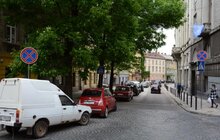 Фото 15: Порушення правил паркування стає причиною значних заторів на дорогах Львова
