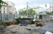Фото 6: На пл. Галицькій проводять роботи з облаштування нового фонтану: виявлені мури храму законсервують