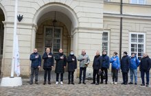 Фото 2: У Львові підняли олімпійський прапор з нагоди старту зимових змагань у Пекіні
