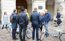 Фото 6: У Львові вперше провели позачергове засідання виконавчого комітету на велосипедах