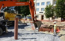 Фото 15: На перехресті вул. Личаківська-Мечникова розпочали встановлювати трамвайні плити