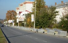 Фото 2: На вул. Княгині Ольги розпочали роботи з будівництва велосипедної доріжки та хідників