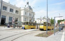 Фото 15: Мерія закликає водіїв приватних авто не паркуватися у частині пл. Двірцевої, де знаходяться зупинки громадського транспорту і пішохідна зона