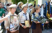 Фото 1: Пластуна-сеньйора Олеся Криськіва поховали на Личакові в родинному гробівці (поле № 52)