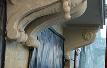 Фото 5: У будинку на вул. І. Франка, 90 триває реставрація 5 балконів з унікальними консолями у вигляді слонів