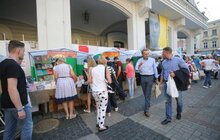 Фото 6: На 25 Book Forum мер Львова придбав більше двох десятків книжок, однак відвідає ярмарок ще завтра