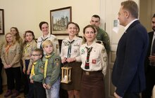 Фото 2: Пластуни та скаути передали місту Вифлеємський вогонь миру