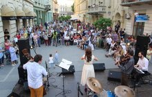 Фото 1: «Музика на Курбаса»: протягом 2-х днів мешканці і гості Львова насолоджуватимуться відомими музичними композиціями