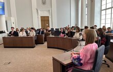 Фото 1: 62 школярі-переможці всеукраїнських і міжнародних конкурсів отримали у Львові по 10 000 гривень