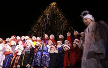 Фото 11: У Львові відкрили центральну міську ялинку