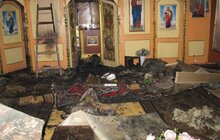 Фото 2: Під час пожежі в дерев'яній церкві Стрітення Господнього потерпілих немає