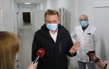 Фото 11: У 8-й міській лікарні Львова відкрили додаткове ковід-відділення на 38 ліжок