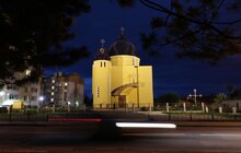 Фото 6: У Львові підсвітили ще один храм