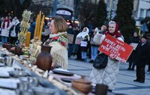 Фото 3: У Львові рідні військових, що у полоні, організували щемливі акції