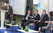 Фото 36: У Львові на стадіоні «Арена Львів» стартував V Форумі місцевого самоврядування