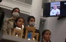 Фото 17: Львівські пластуни урочисто передали Вифлеємський вогонь миру місту