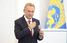 Фото 4: З нагоди Дня Державного Прапора депутати 1-го демократичного скликання отримали відзнаки від громади міста