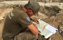 Фото 7: Під час розкопок території під фонтаном «Кульбаба» виявлено «мури»: наразі з’ясовують походження знахідки
