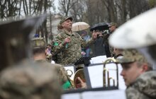 Фото 8: Оркестр Академії сухопутних військ виступив для переселенців у Львові